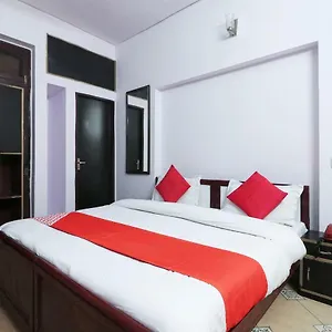 Ashu *** Delhi (National Capital Territory of India)