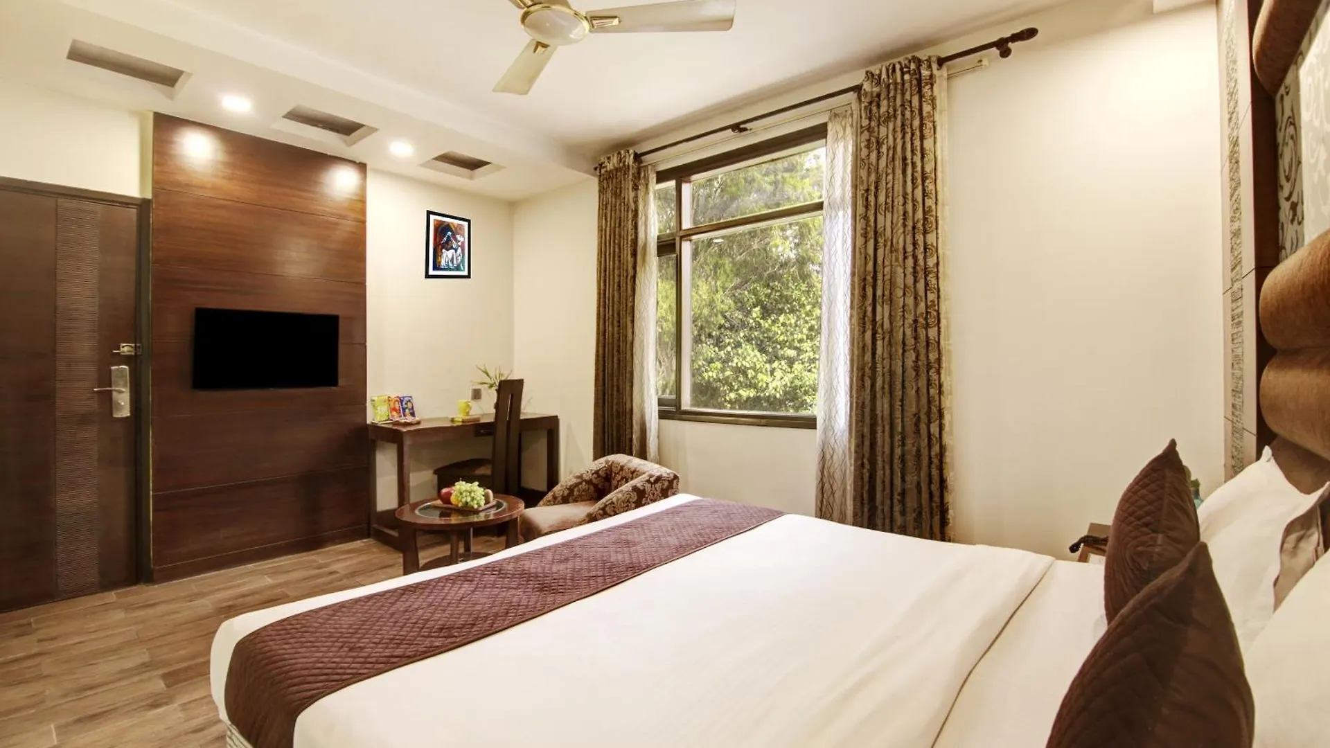 Hotel Good Times Near Ganga Ram Hospital And Karol Bagh Metro Delhi